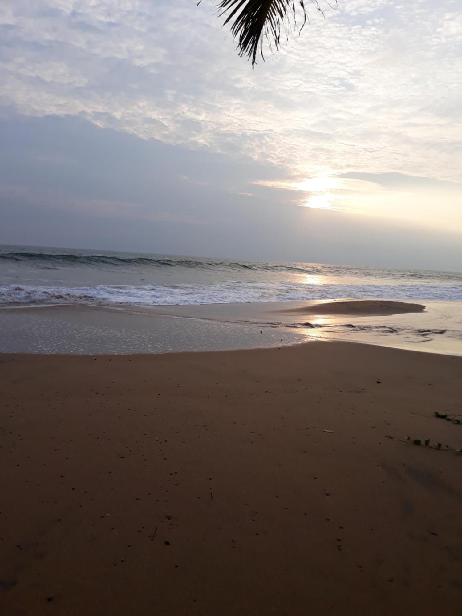 Arcade Beach Hotel Bentota Buitenkant foto