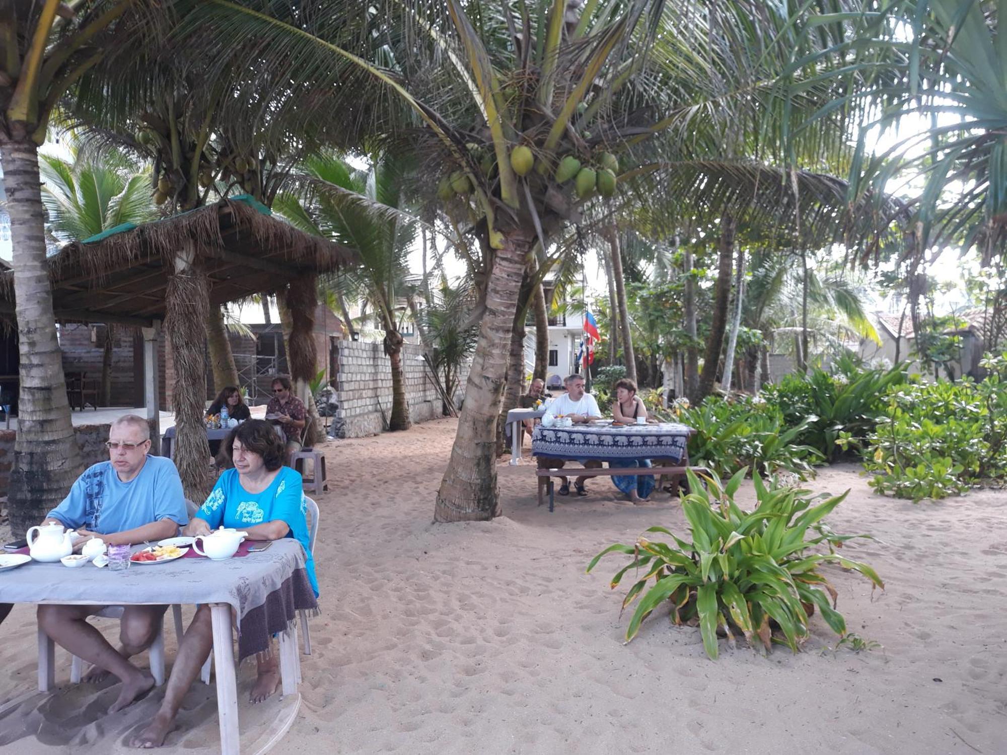 Arcade Beach Hotel Bentota Buitenkant foto