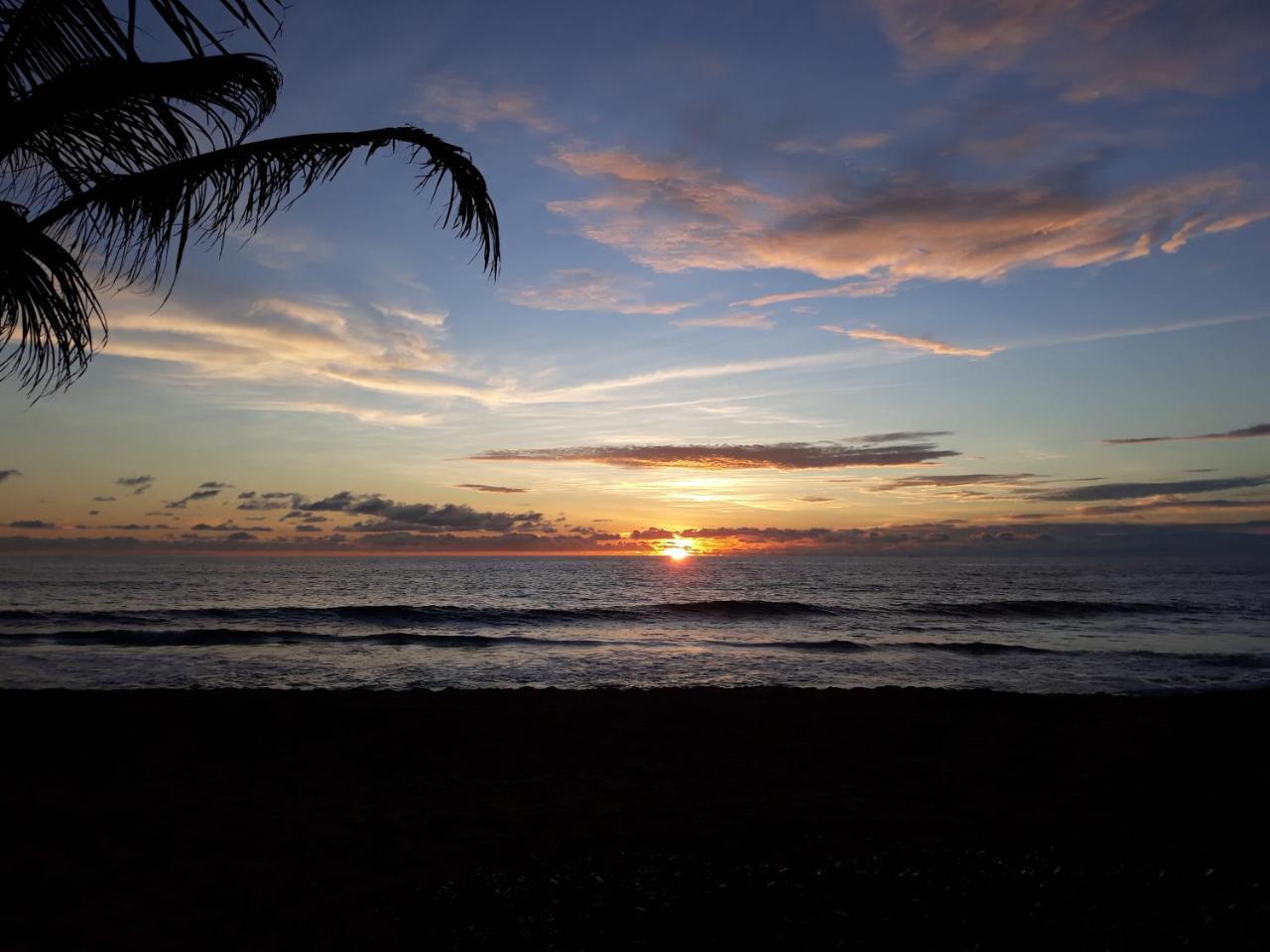 Arcade Beach Hotel Bentota Buitenkant foto